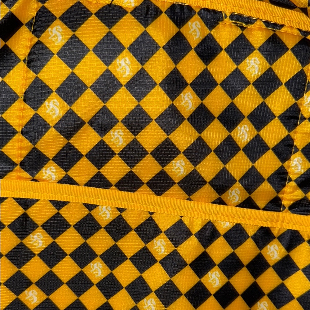 Universal Studios Yellow Hufflepuff Backpack - Picture 6 of 8